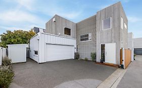 City Escape - Christchurch Central Apartment
